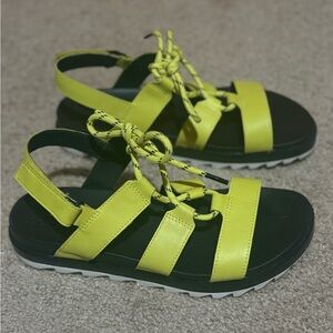 Sorel roaming lace green sandal size 9.5 women’s